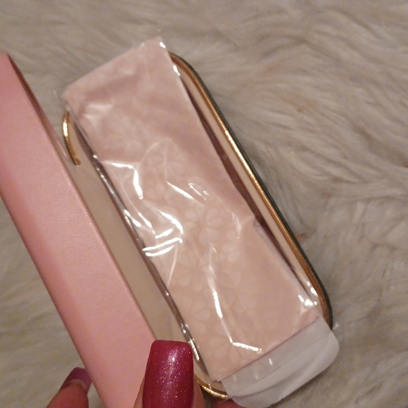 KATE SPADE Sunglass Case "LAST ONE" Snag it while you can ♣️ - Picture 2 of 9